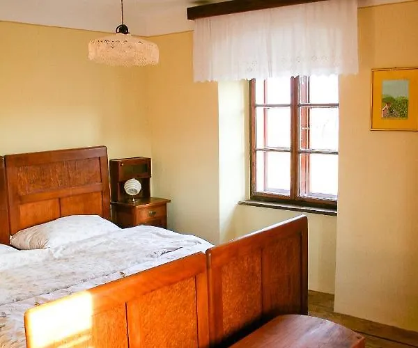 A Lovely House In Valley Vipava