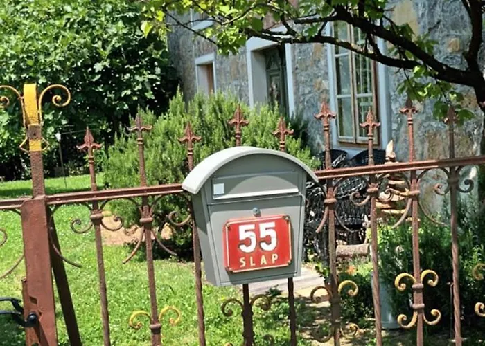 A Lovely House In Valley Tatil Evi Vipava